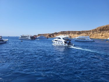 Sunrise Trips RAS MOHAMMED RESERVE AND WHITE ISLAND tour